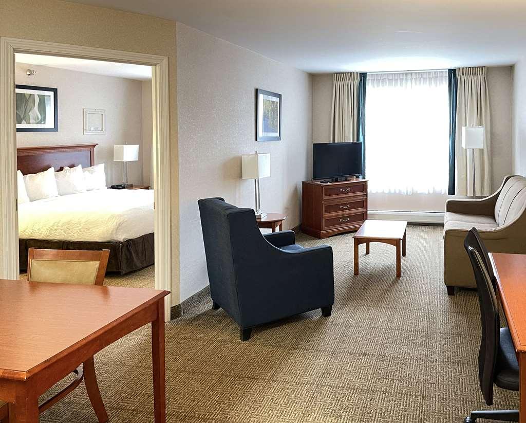 סאות' ברלינגטון Smart Suites, Ascend Hotel Collection חדר תמונה