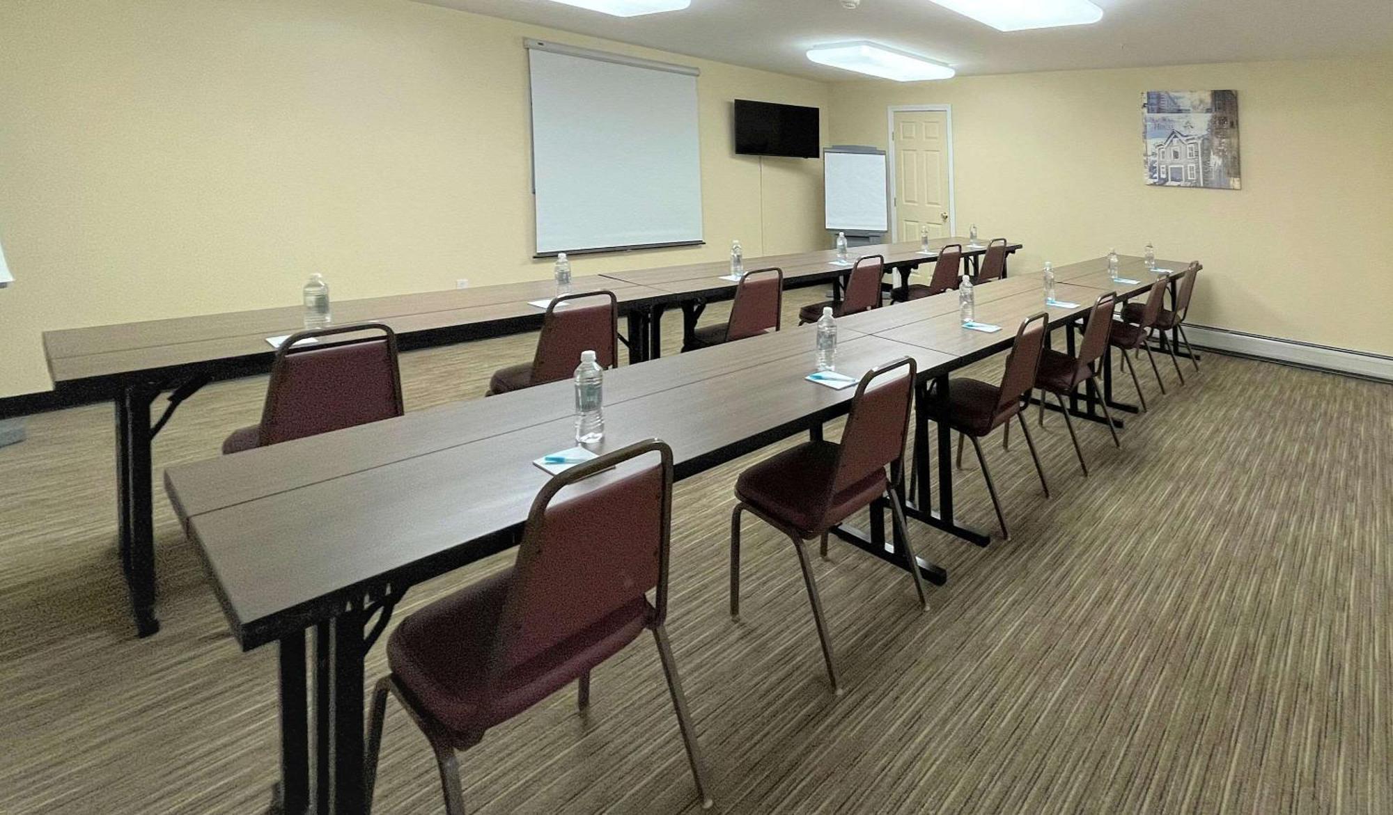 סאות' ברלינגטון Smart Suites, Ascend Hotel Collection מראה חיצוני תמונה