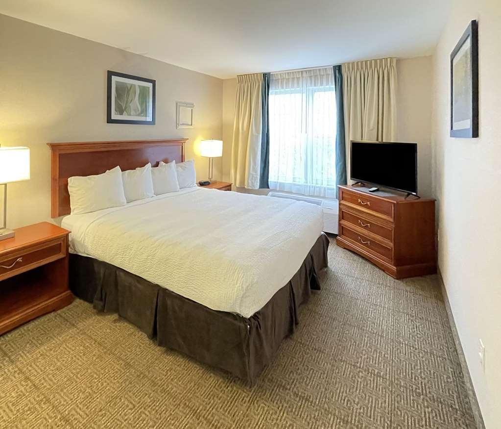 סאות' ברלינגטון Smart Suites, Ascend Hotel Collection חדר תמונה